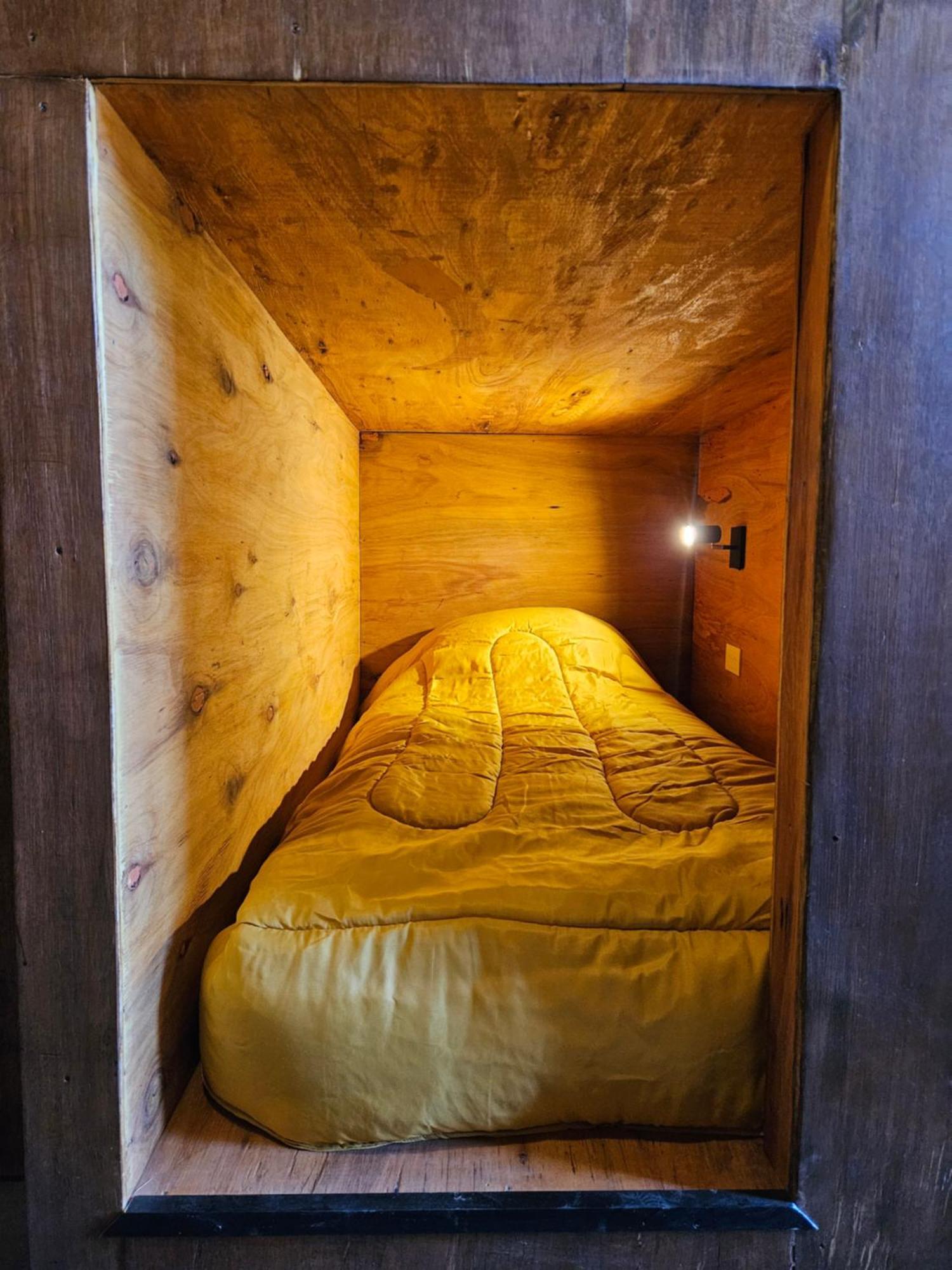 סן קרלוס דה ברילוצ'ה Hostel Capsula Refugio Oeste מראה חיצוני תמונה