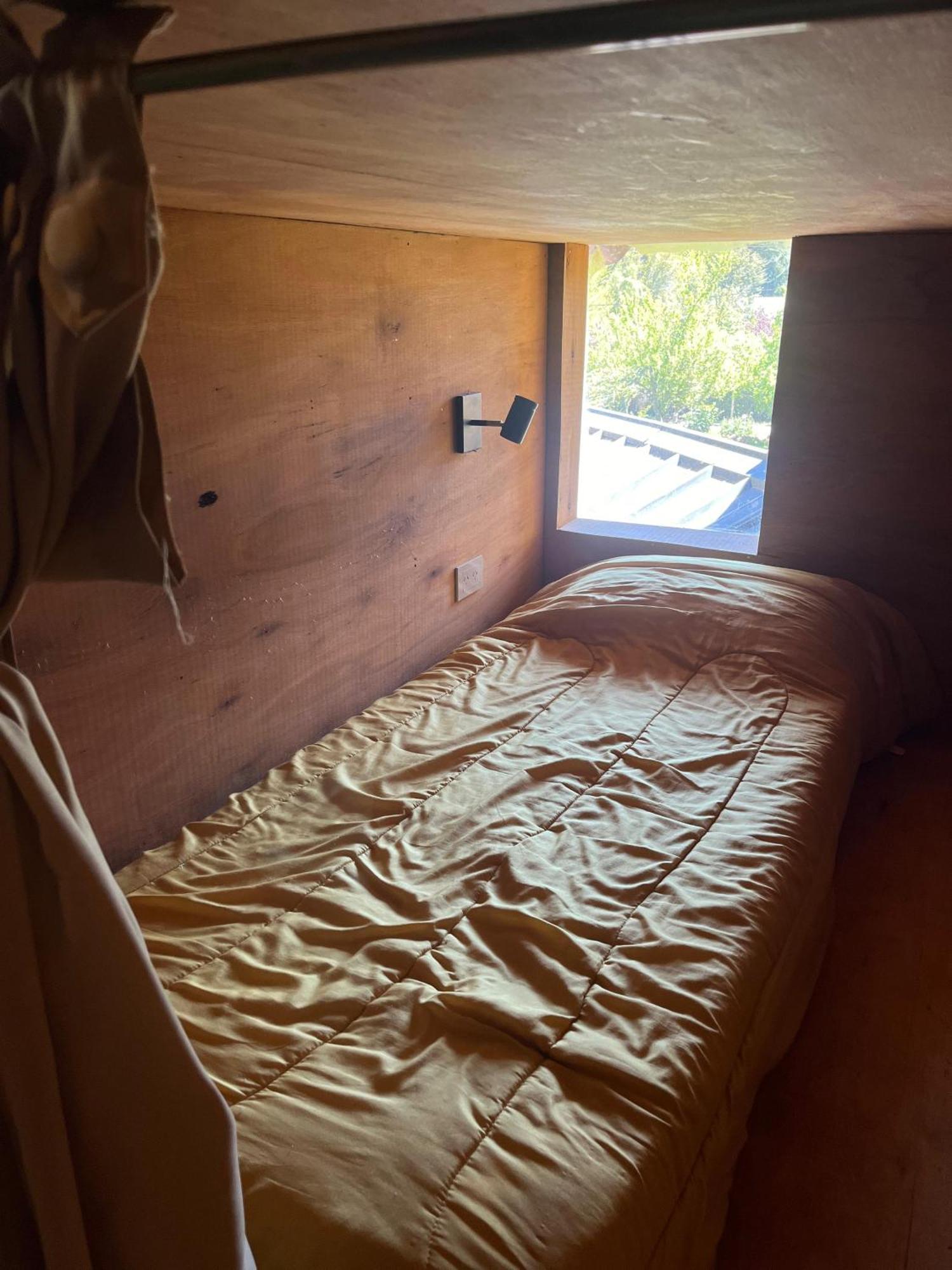 סן קרלוס דה ברילוצ'ה Hostel Capsula Refugio Oeste מראה חיצוני תמונה