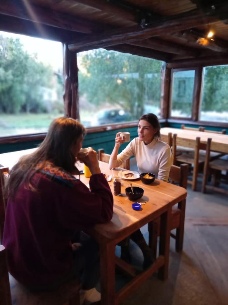 סן קרלוס דה ברילוצ'ה Hostel Capsula Refugio Oeste מראה חיצוני תמונה